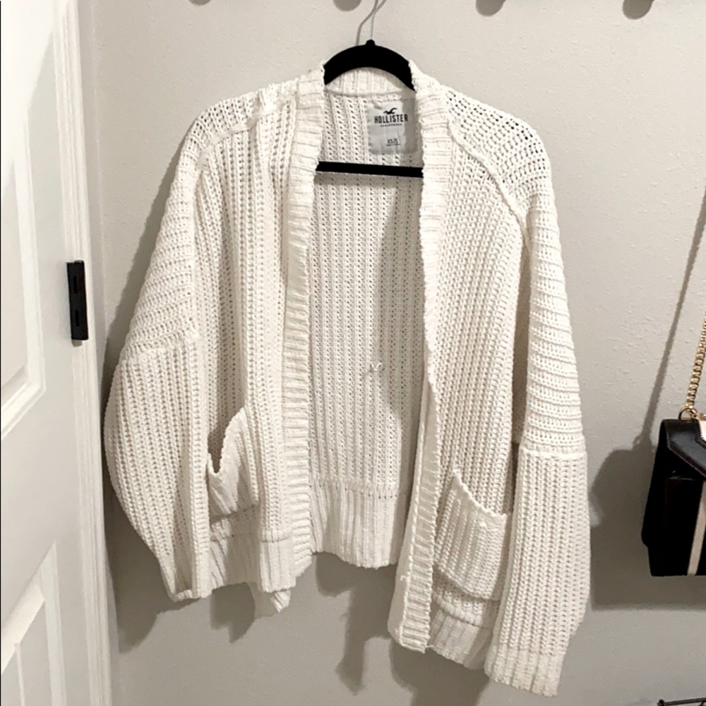Hollister cardigan, size XS/S.